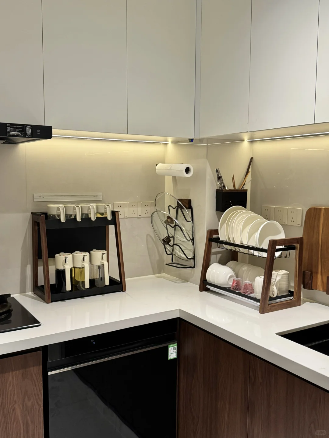 替大家试过了！中古极简厨房真的很耐看⚪️?