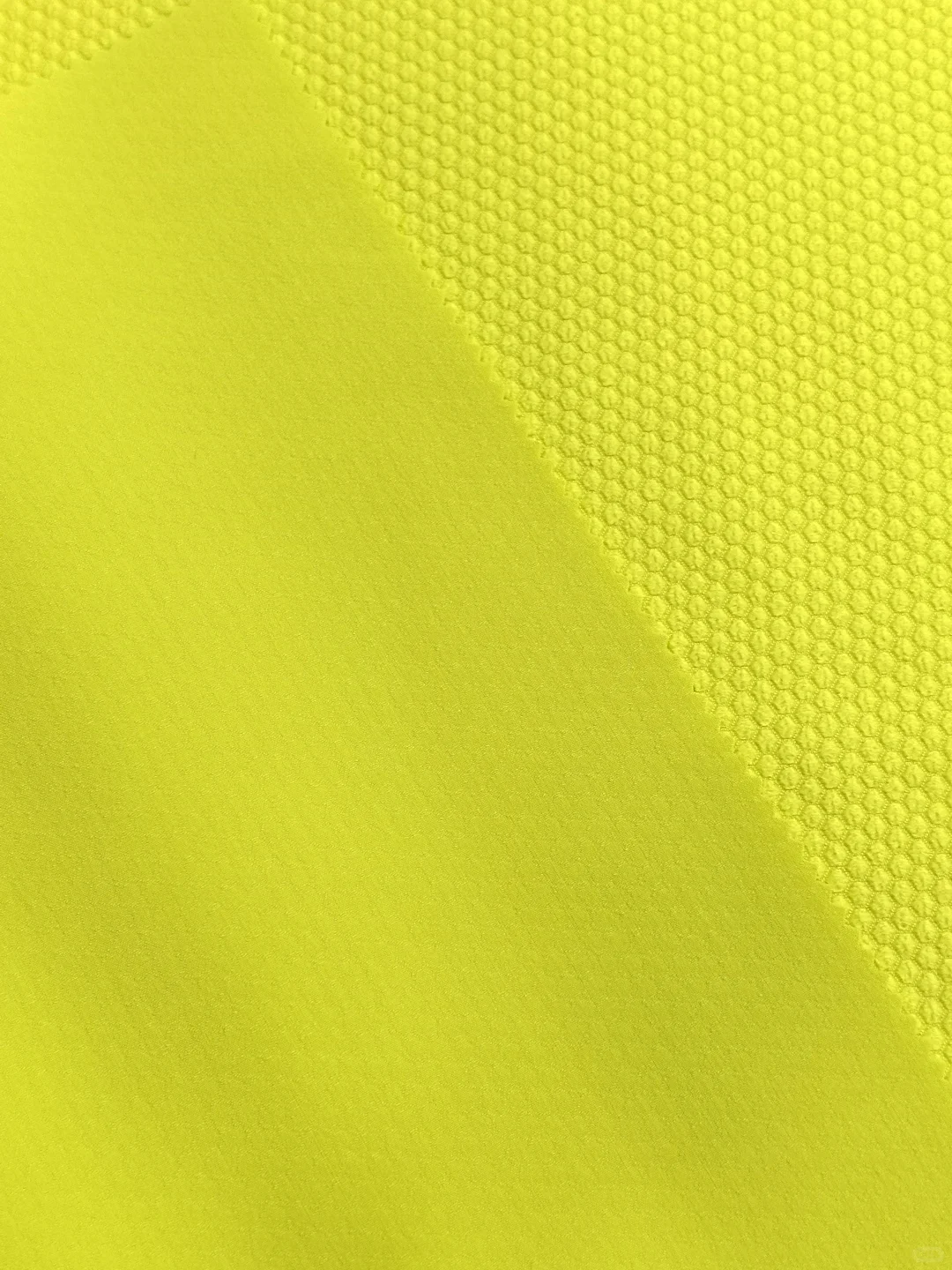 软壳户外 | 蜂窝肌理感防泼水登山服面料