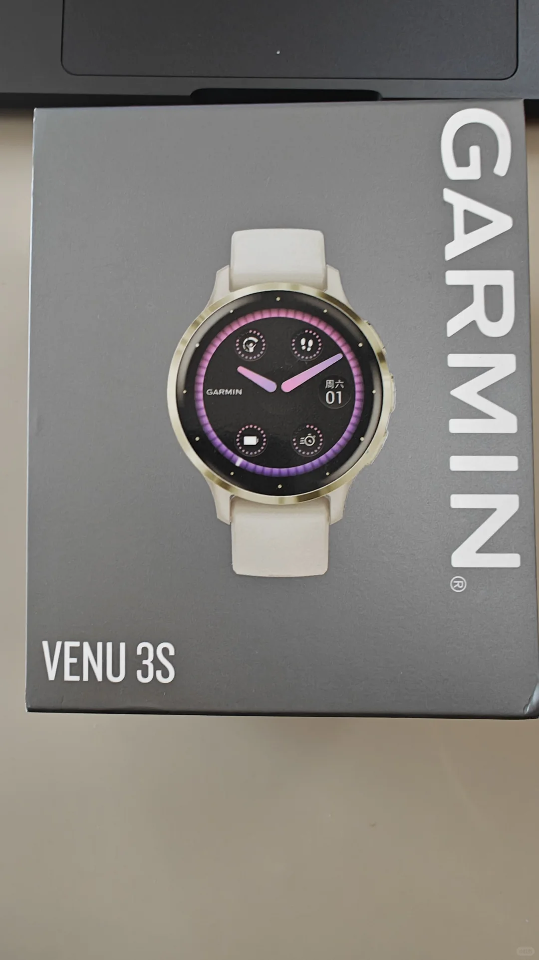 佳明Venu3s星光白 2280元一年保修