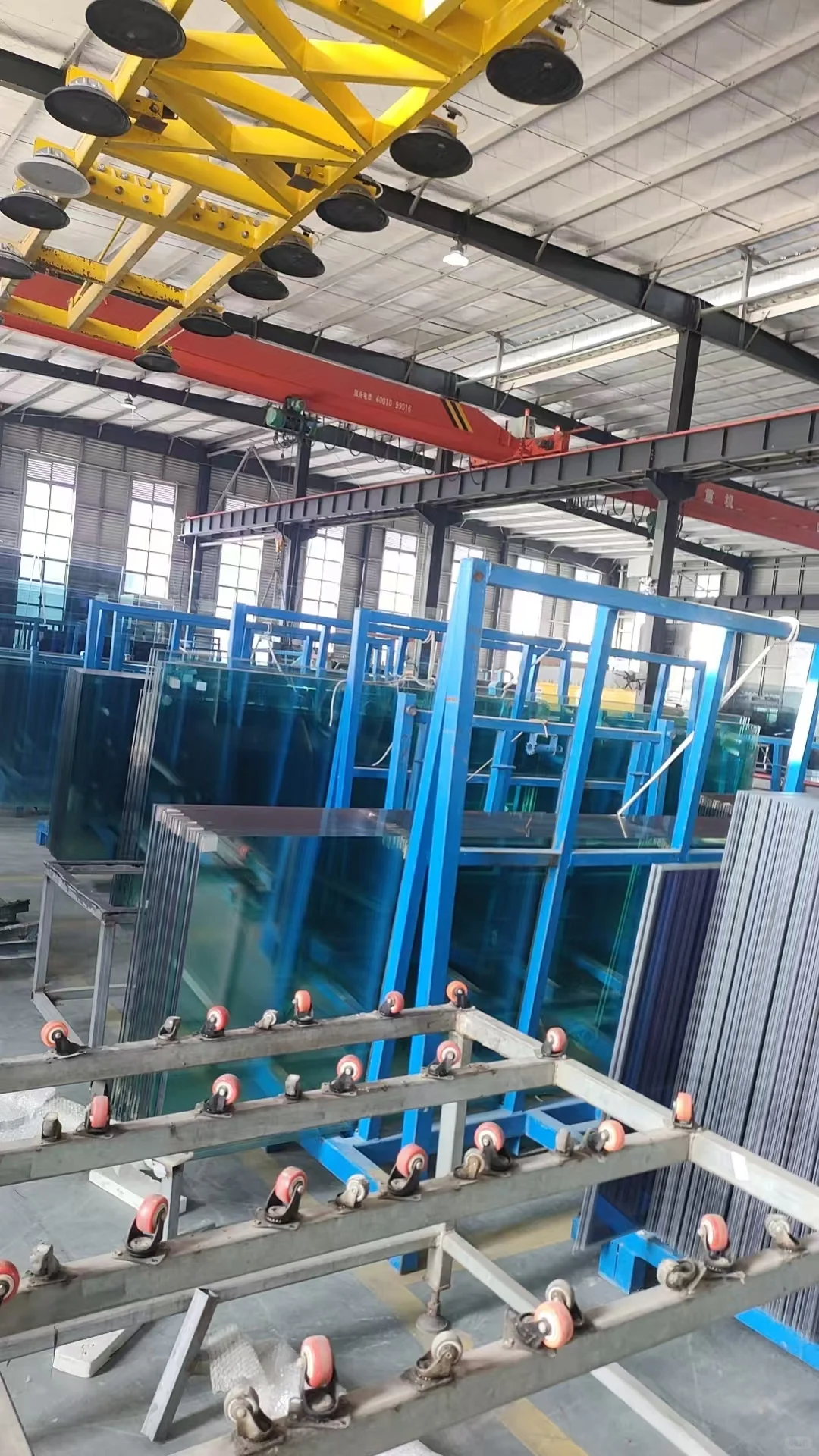 成都钢化玻璃厂