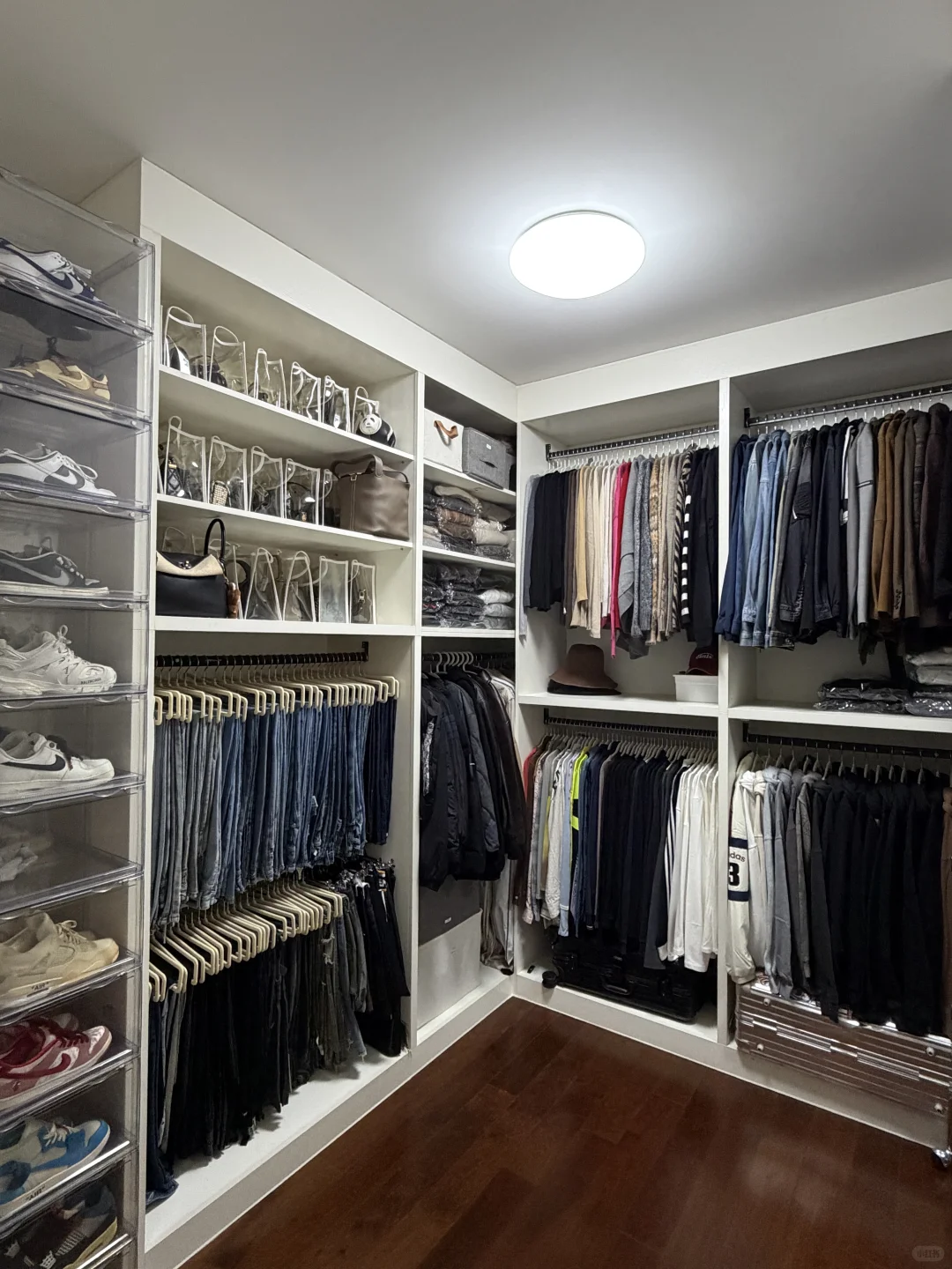 衣帽间秋冬换季断舍离|开放式衣橱也很整齐