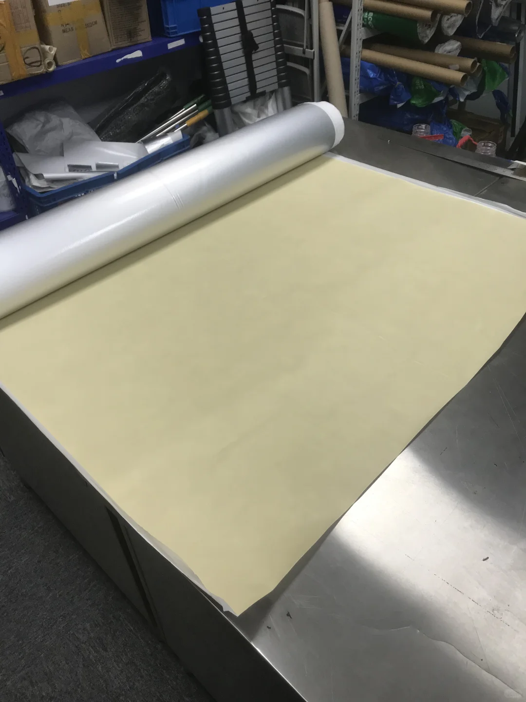 屋面隔热防水卷材丁基胶自粘抗老化材料