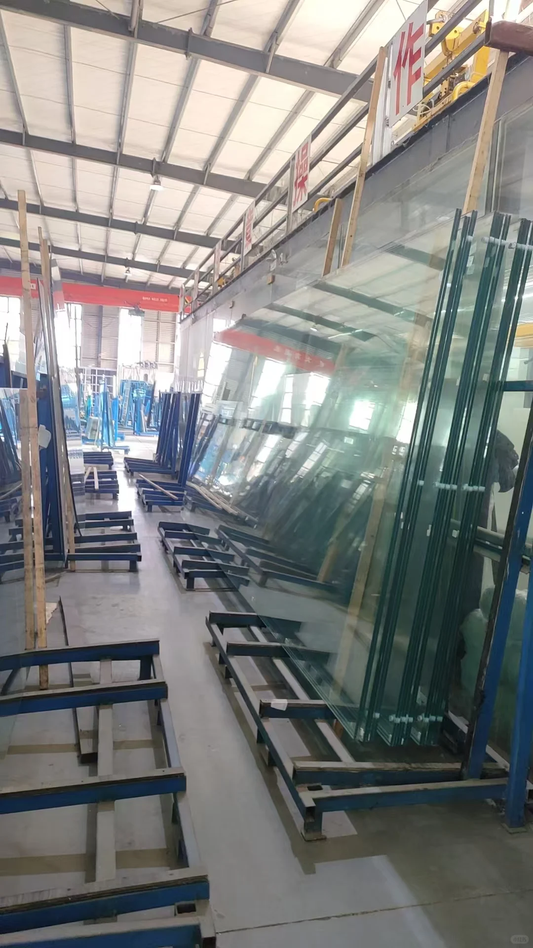 成都钢化玻璃厂