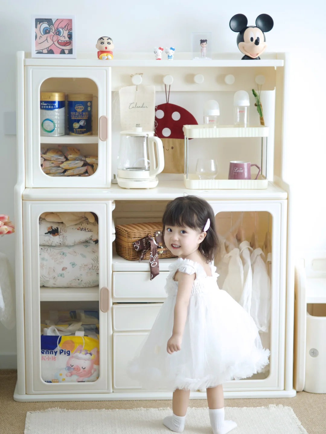 在童话收纳柜里，藏着她的小小世界