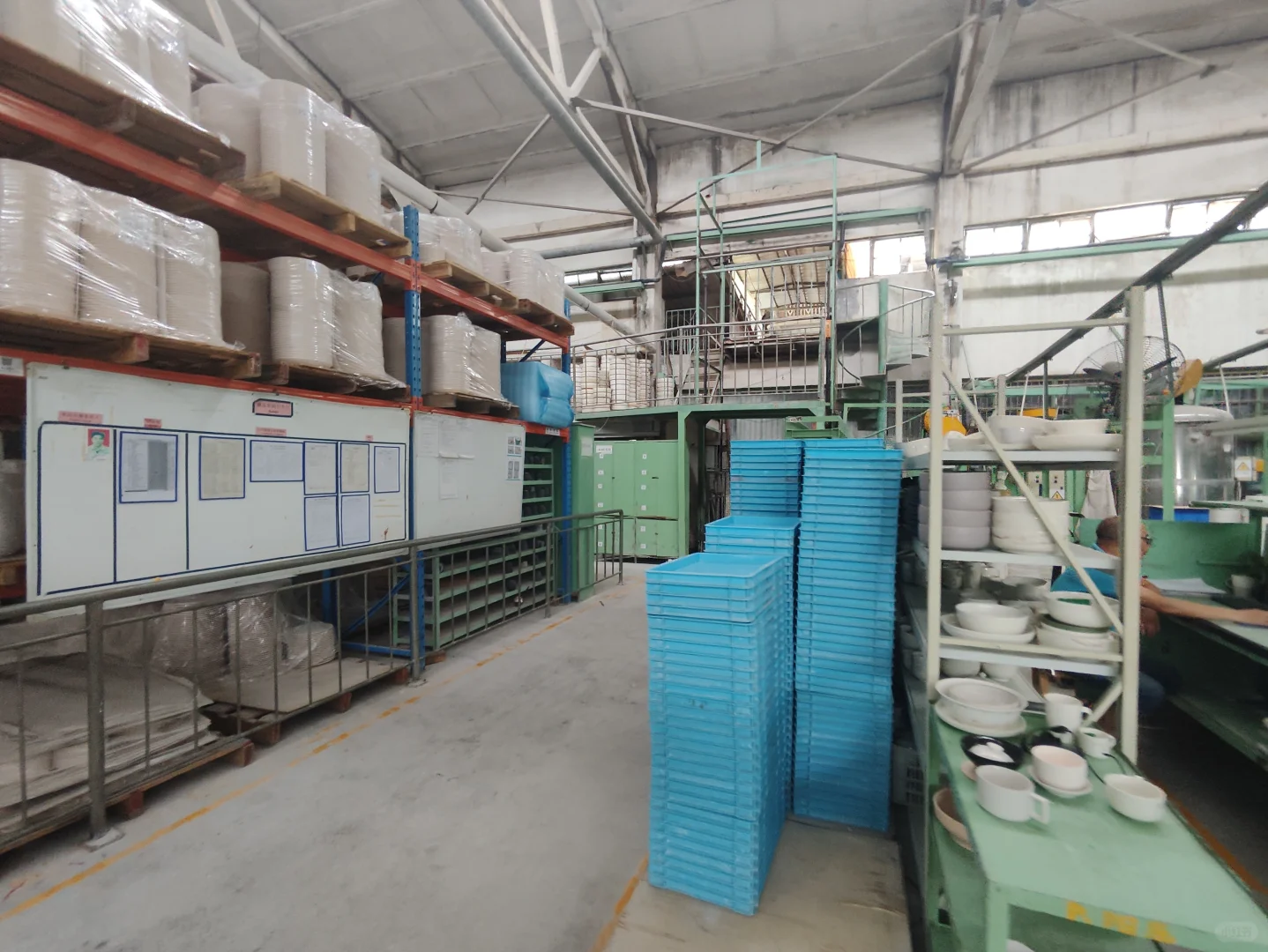 实践体验33-1:Day5-2-参观现代化陶瓷车间