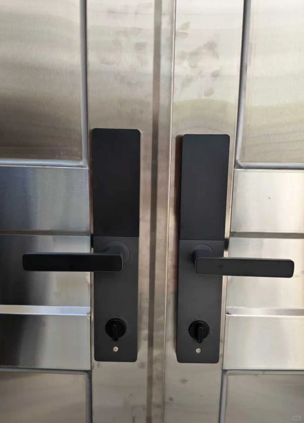 智能锁安装师傅说实话：半自动智能锁怎么选