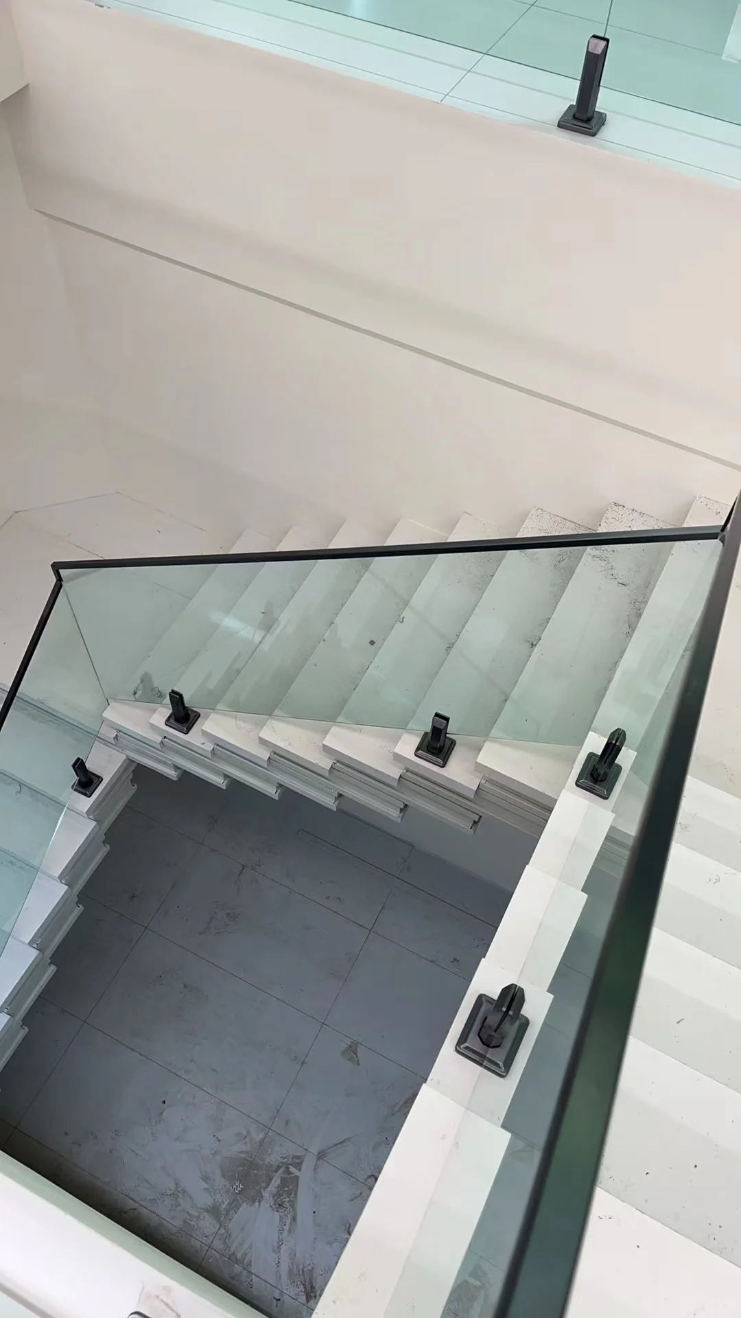 铝合金底座玻璃护栏