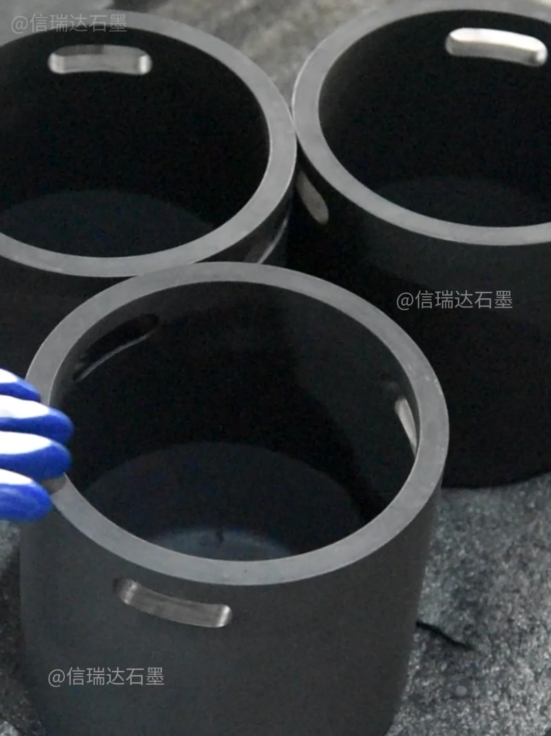 Plog/00年厂二代的石墨工厂日常