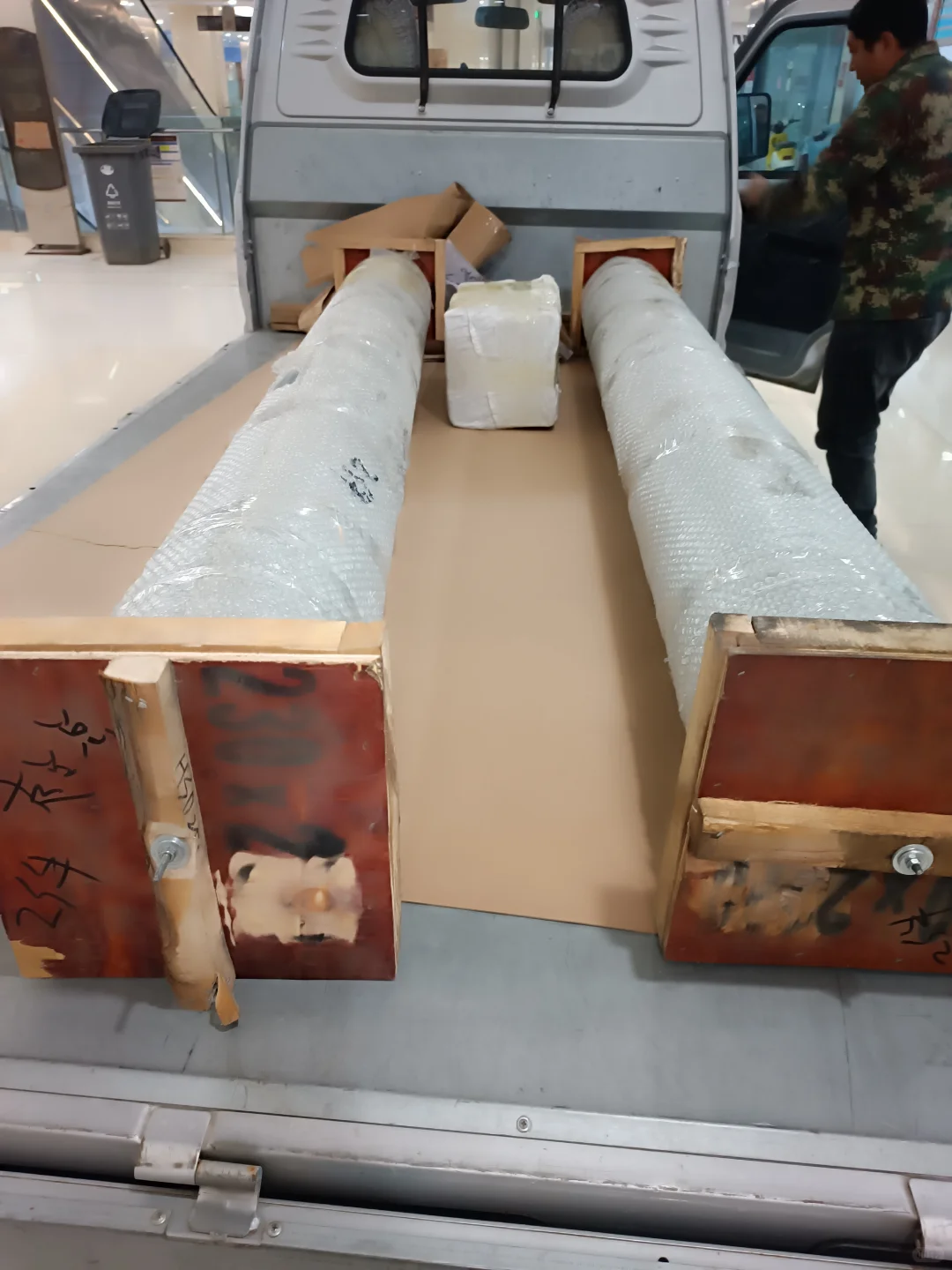 客户定制的输送缸安排发货