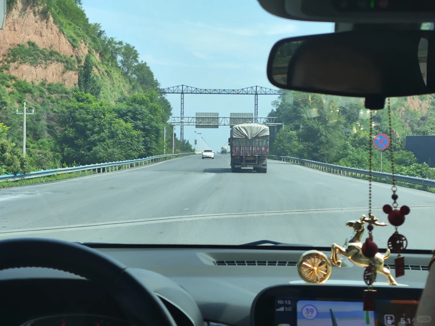 大件运输 注意避让