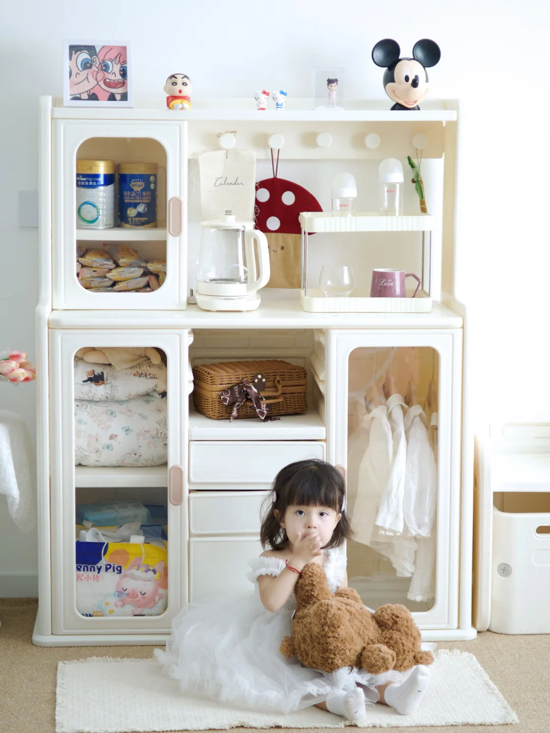 在童话收纳柜里，藏着她的小小世界