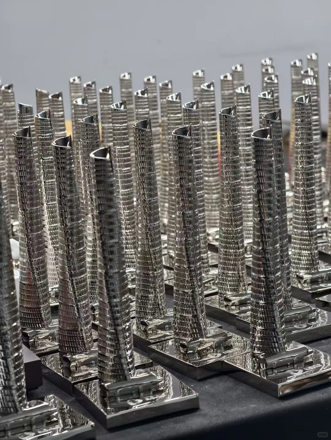 ?【25年压铸厂】从铝锭到奖杯的第一步