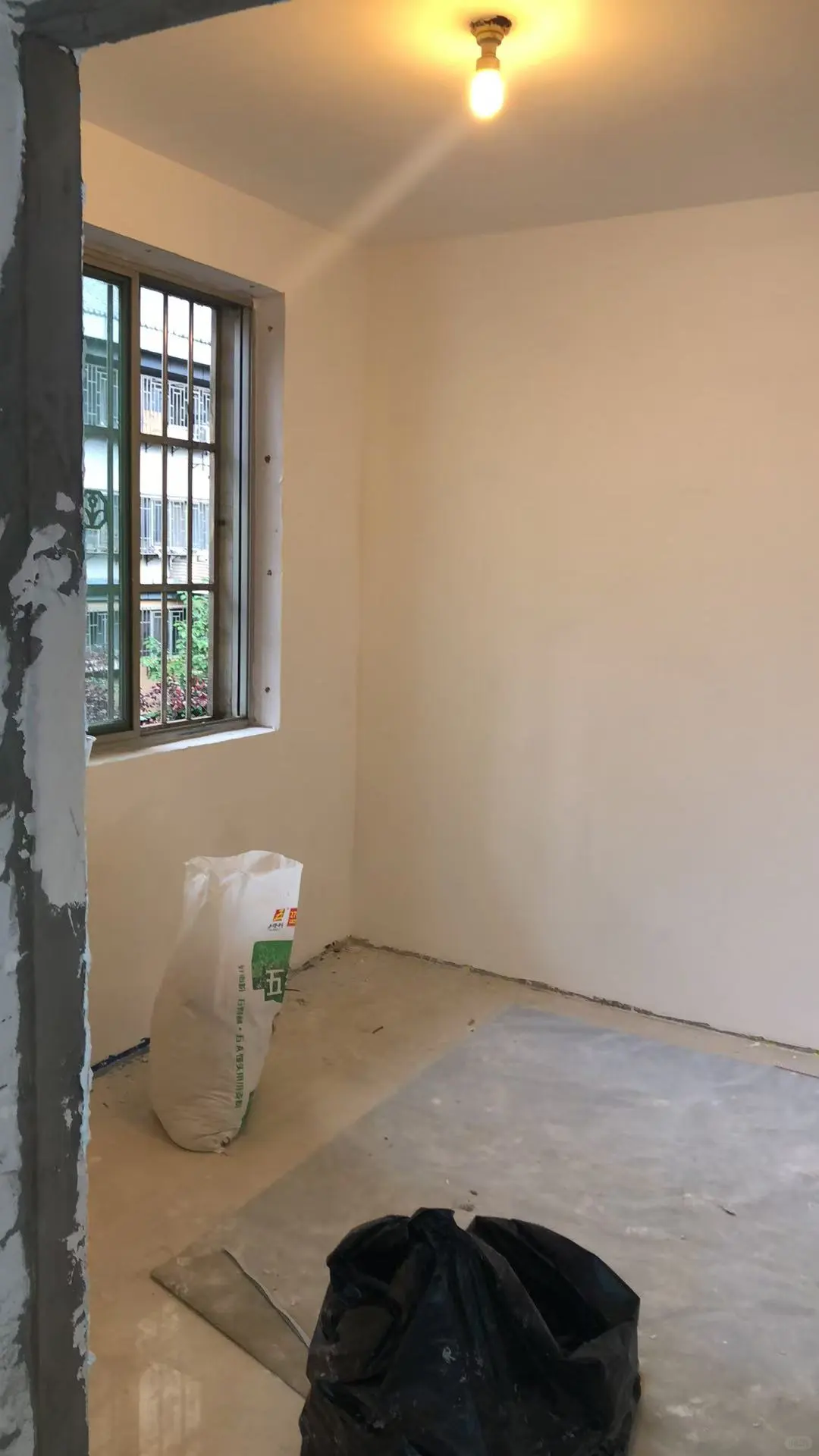 血泪教训！找刷墙工人这 8 个坑千万别踩！