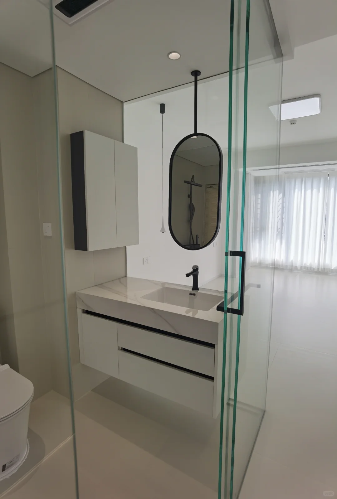 透明玻璃卫生间，细节满满