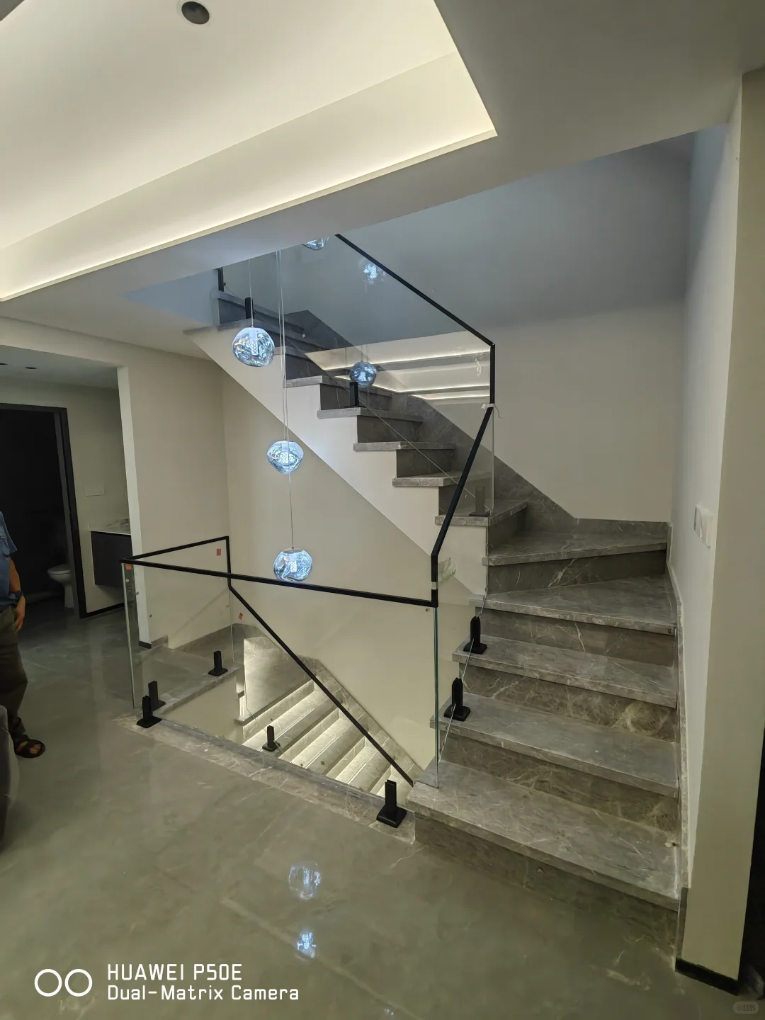 玻璃栏杆包安装360元/米