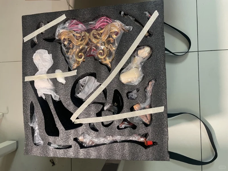 新鲜到手的隐藏海贼王女帝雕像