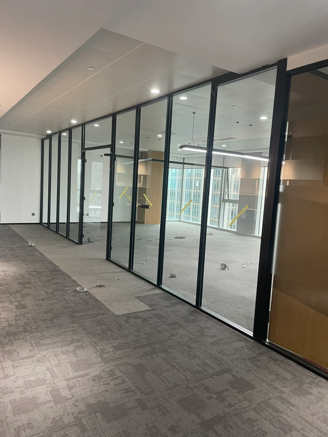 青岛透明玻璃隔断168一平方起