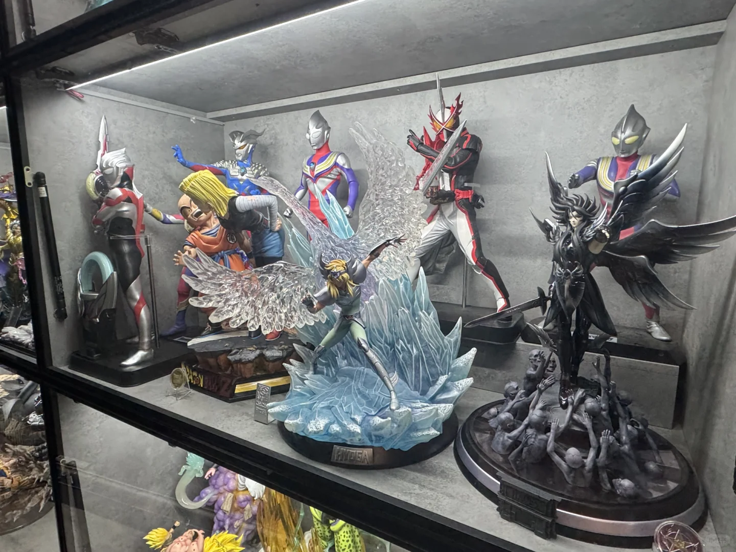 低价甩卖老公的手办玩具,上海自提!!