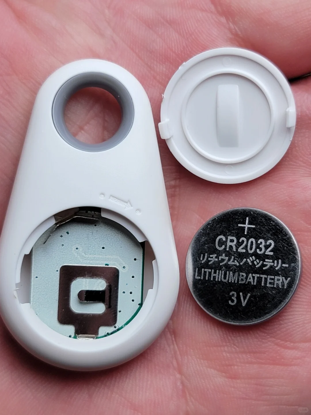 只要八块钱的蓝牙防丢器,这钱花的太值了!