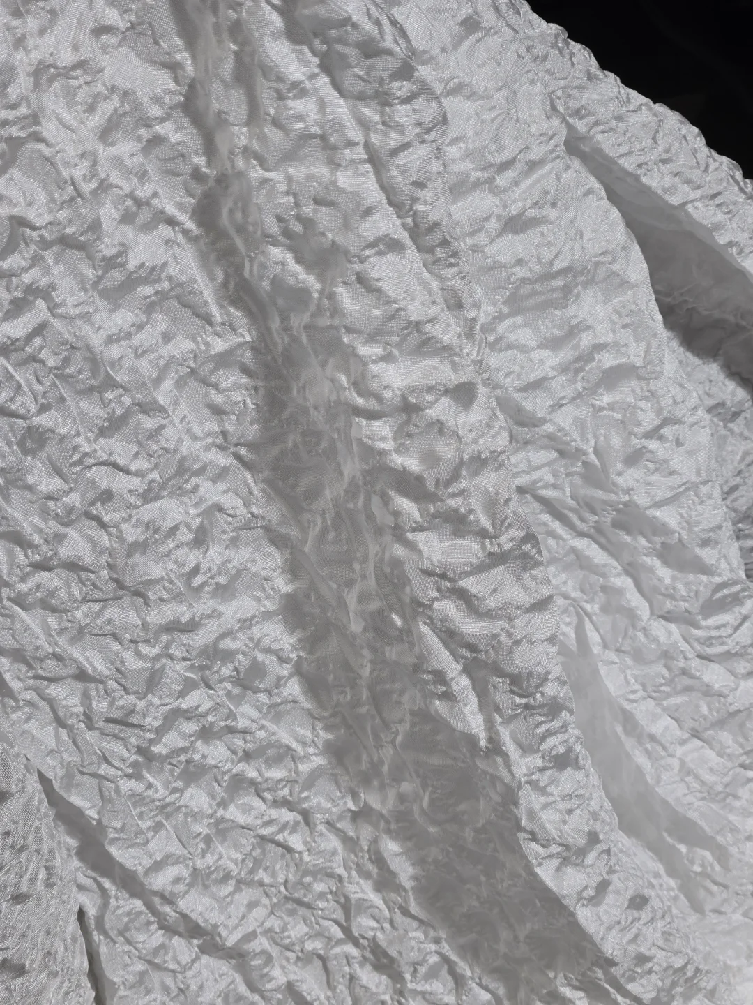 ?小众面料分享：褶皱浮雕提花