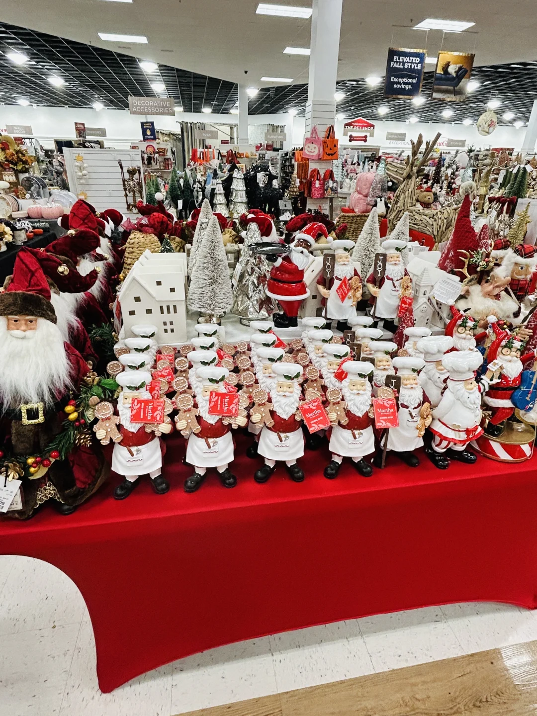 又到去home goods 淘圣诞节装饰品的时候