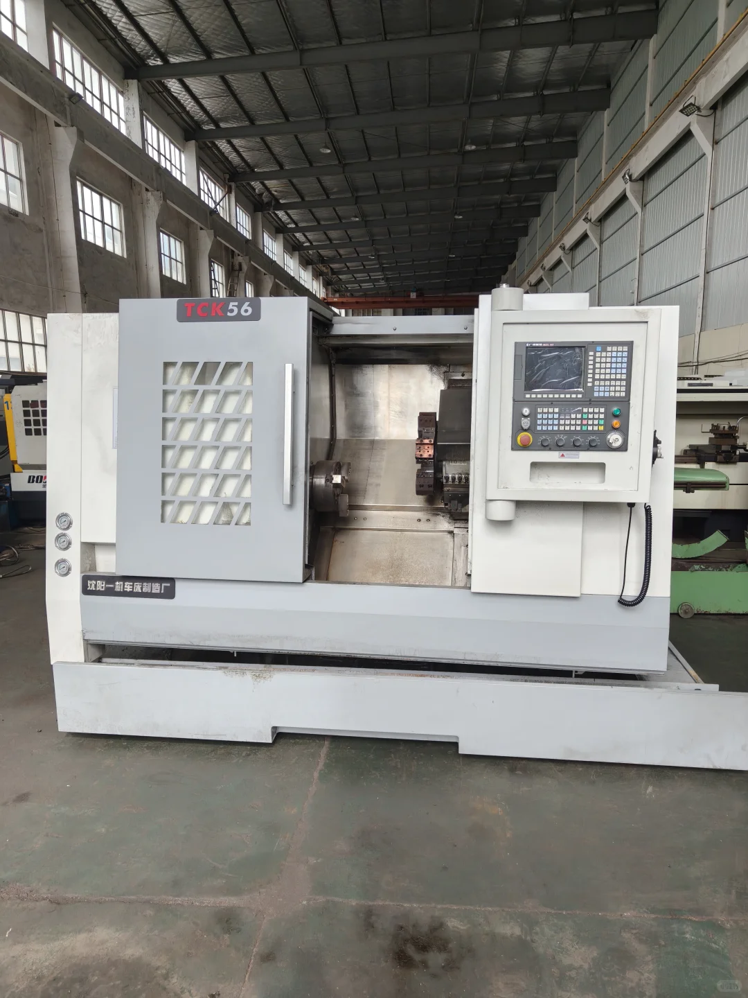 ** 工业诗篇:数控机床的静默之美