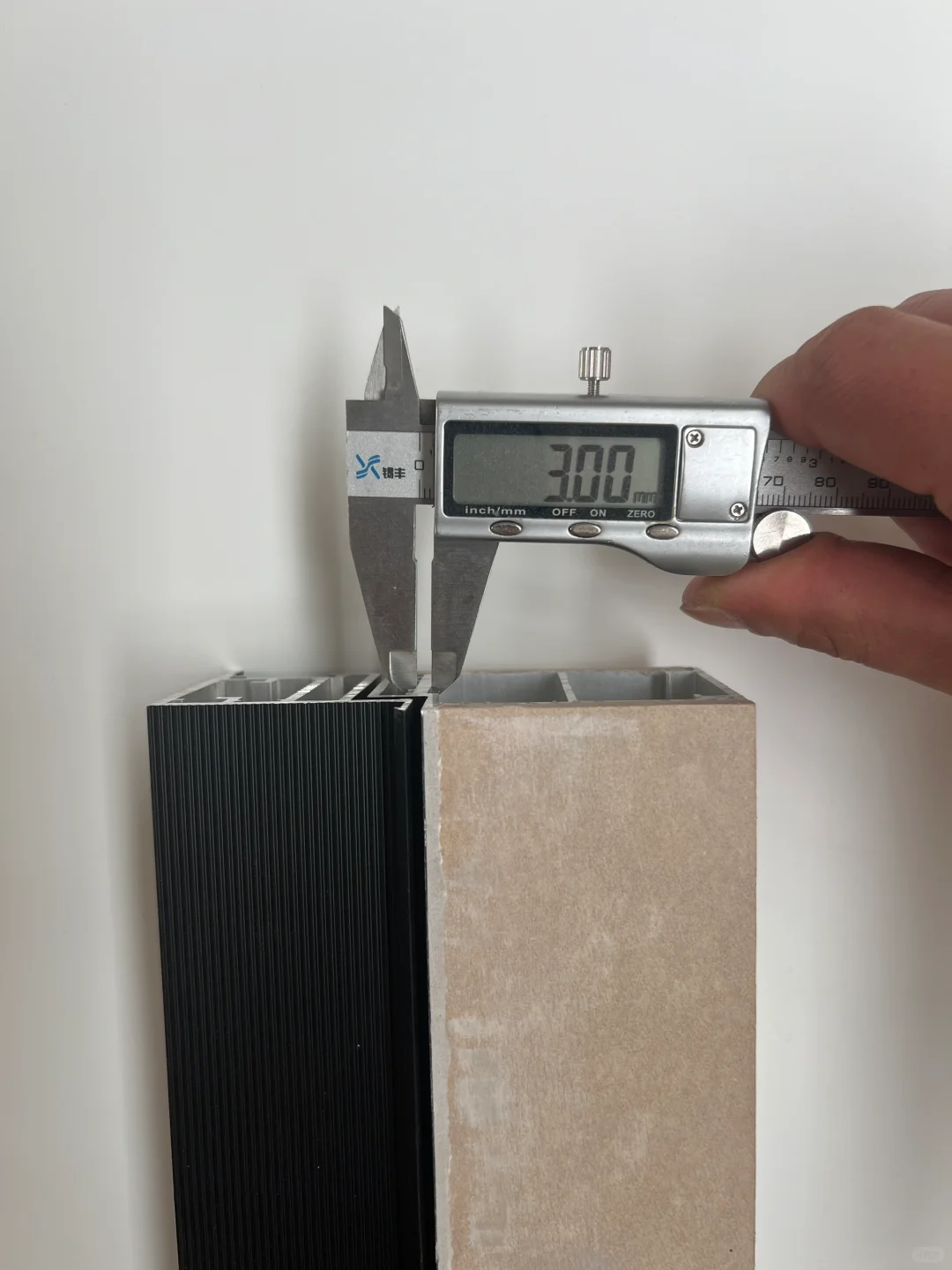 涂料隐形门价格|涂料隐形门怎么选?