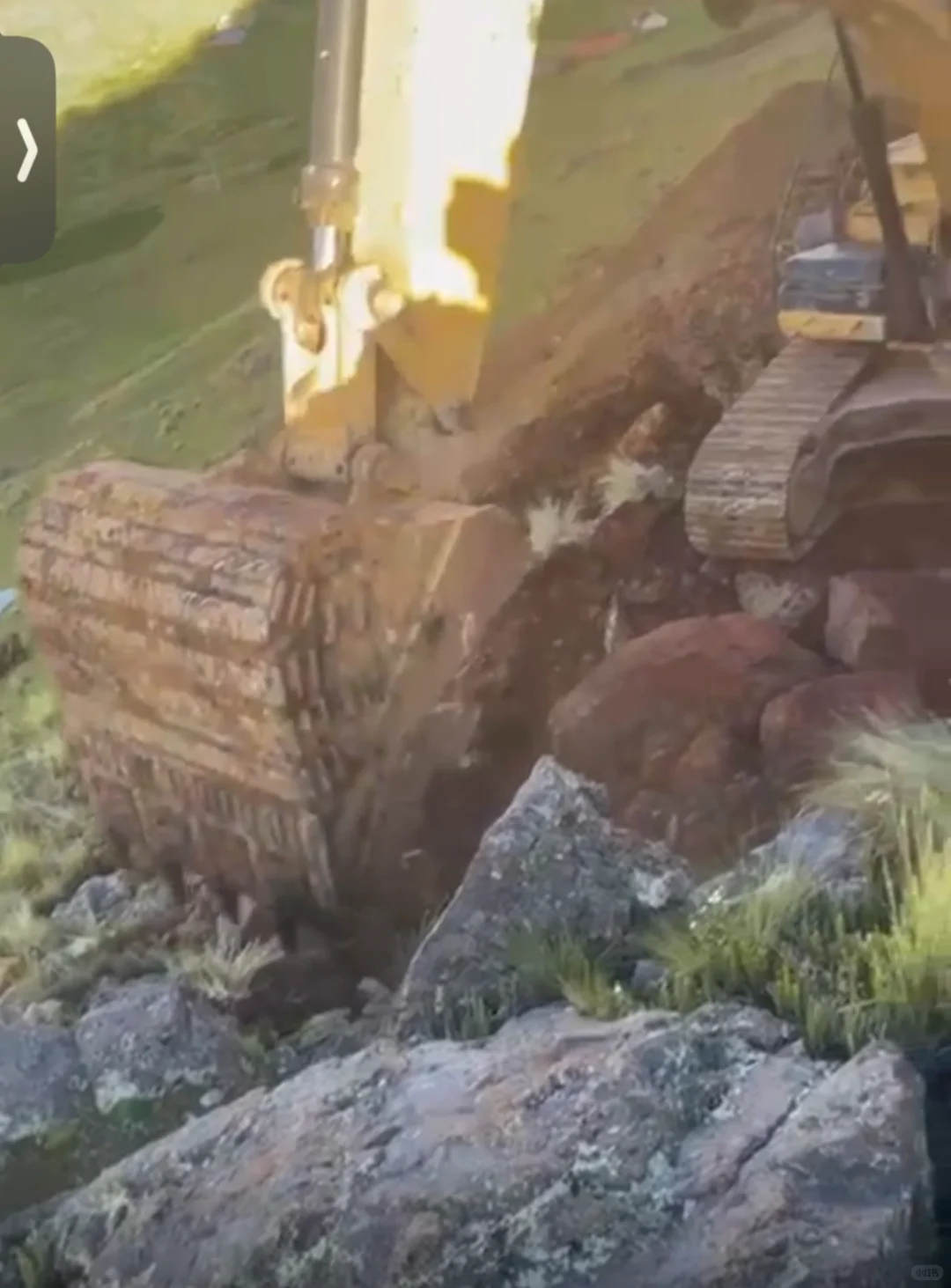 出秘鲁铁矿石，品位64.08，月产4万吨