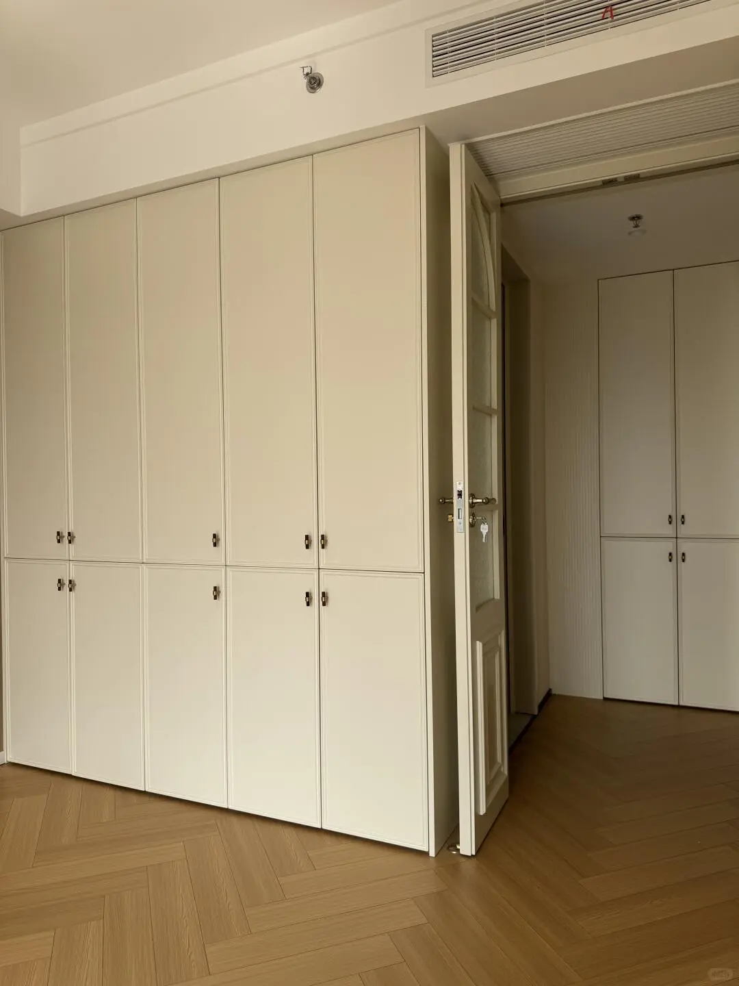 家人们谁懂啊！全屋定制的家美到犯规