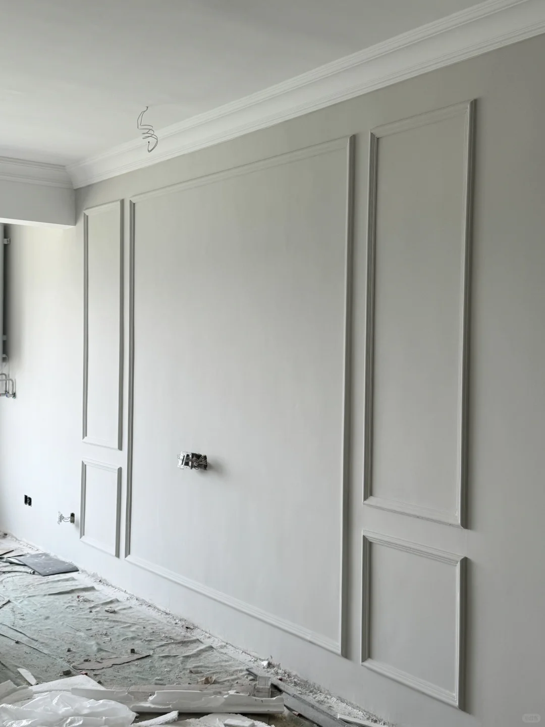 乳胶漆刷好啦！这个颜色果然很美式！！！