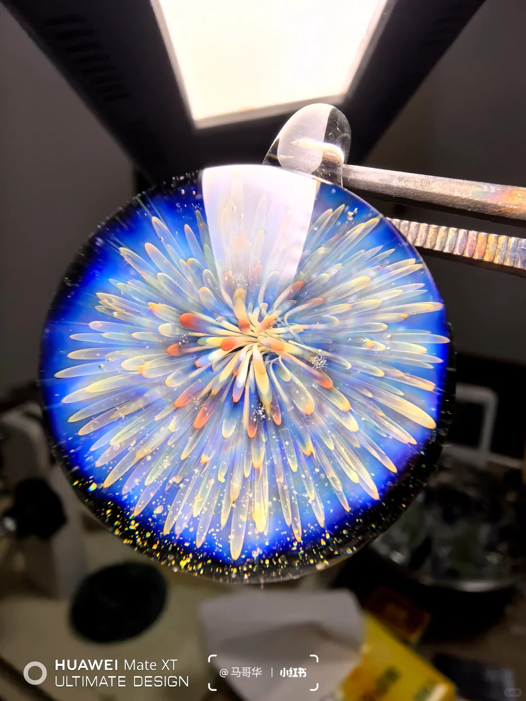 ?定格在玻璃中的花火?