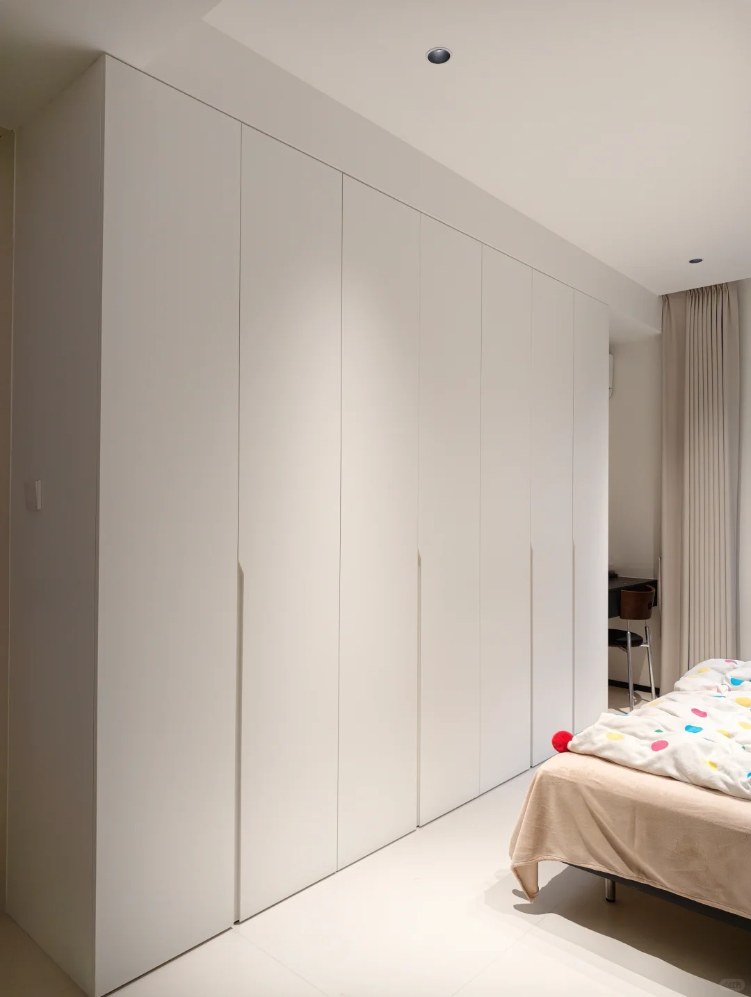 拒绝五颜六色的白，白色柜门，乳胶漆搭配攻略