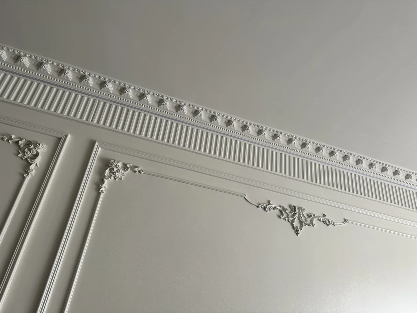 乳胶漆？艺术漆？法式墙面到底怎么选！