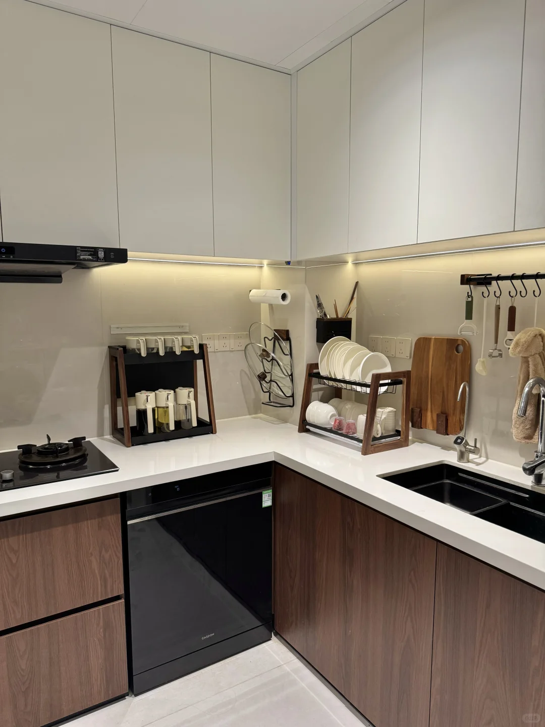 替大家试过了！中古极简厨房真的很耐看⚪️?