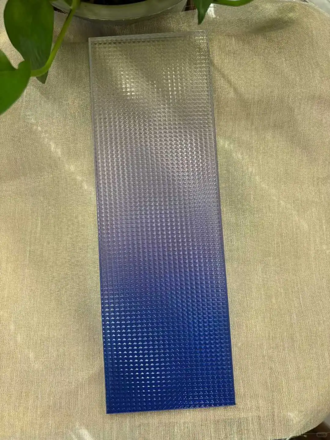 ✨渐变色玻璃：给空间加一层滤镜の美学