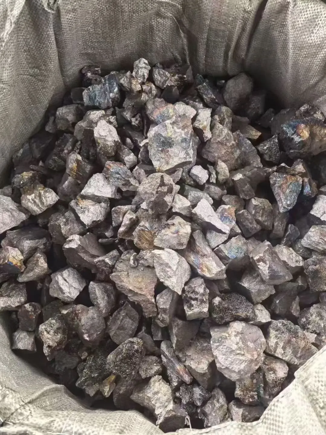 有需要铁合金炉料的老板吗？想认识一下