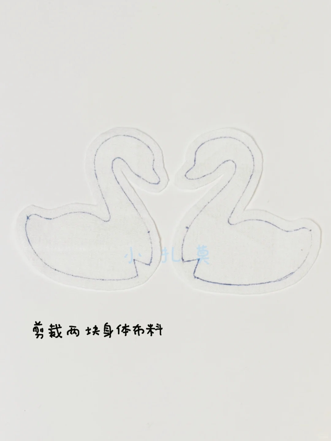 布艺：天鹅（教程纸模左滑）