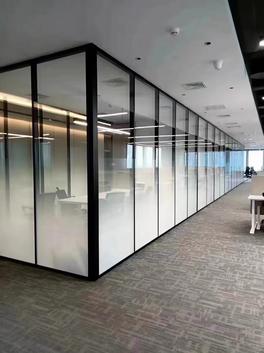 ⛳️近日成都玻璃贴施工案例！