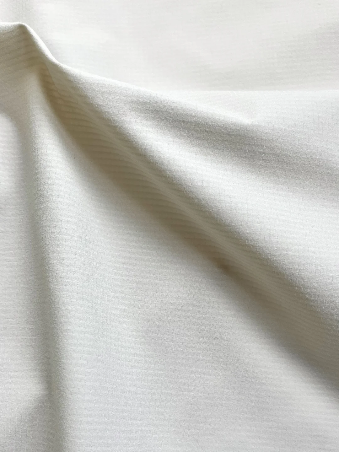 超轻如羽触感沁凉｜防晒速干弹力户外面料