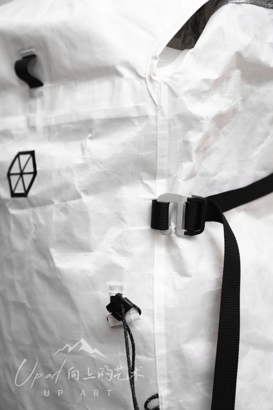 Dyneema跟Aluuja面料对比