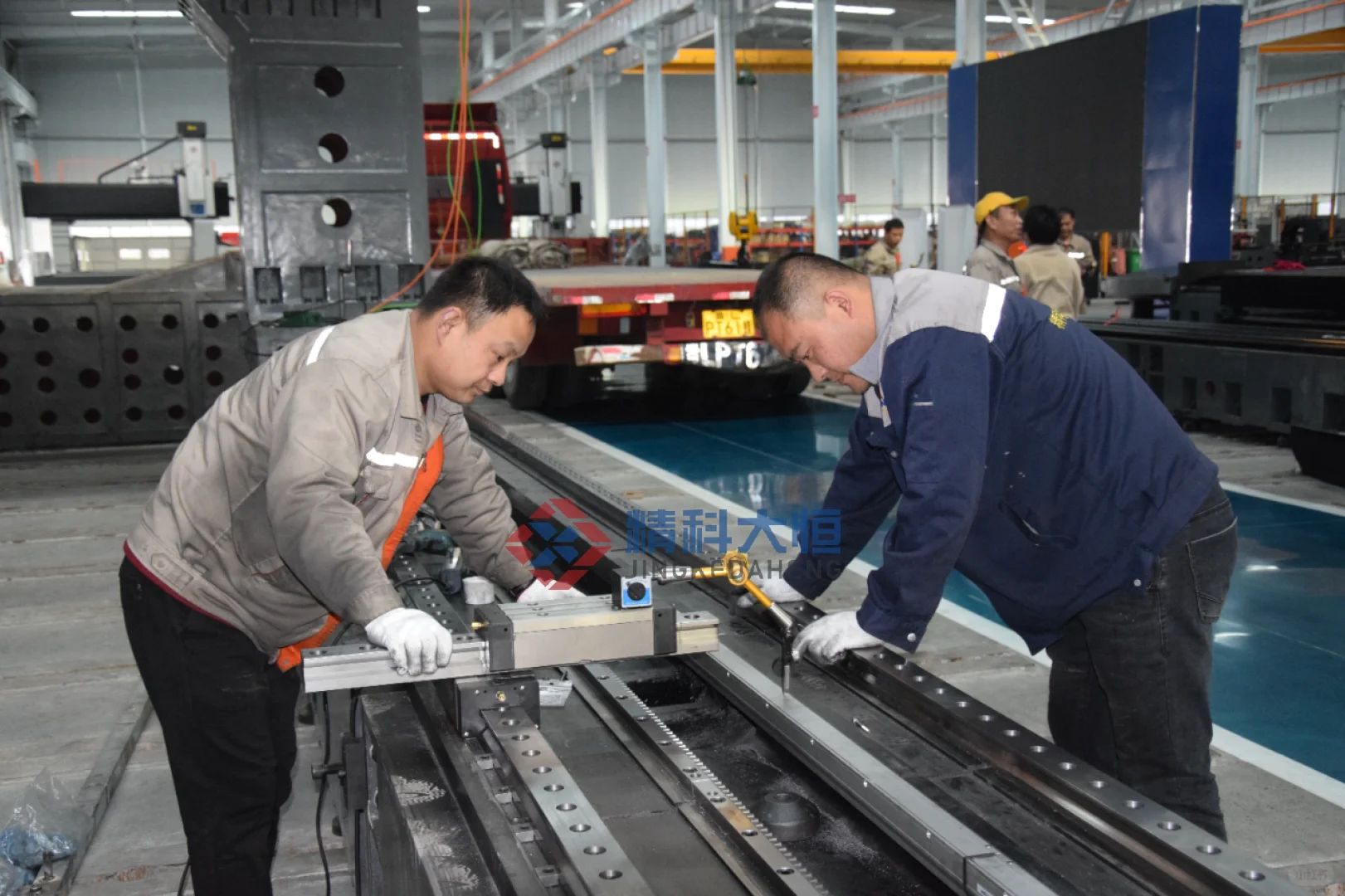 致敬每一位机加人！