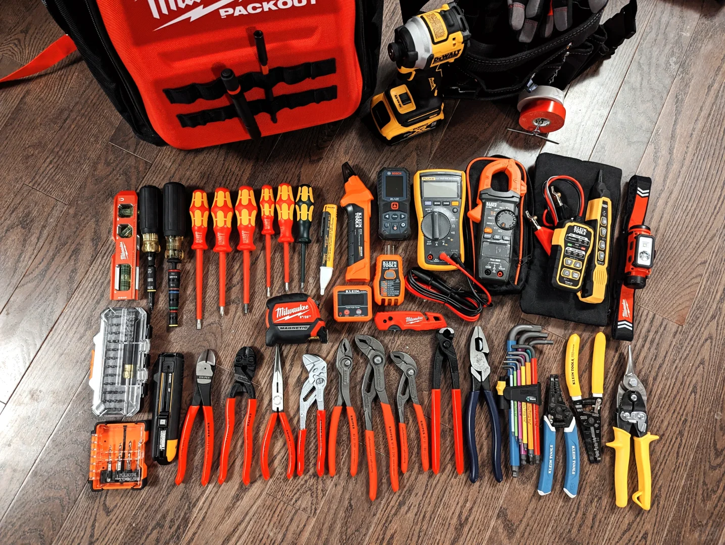 秀一波最近入的knipex wera Klein tool工具