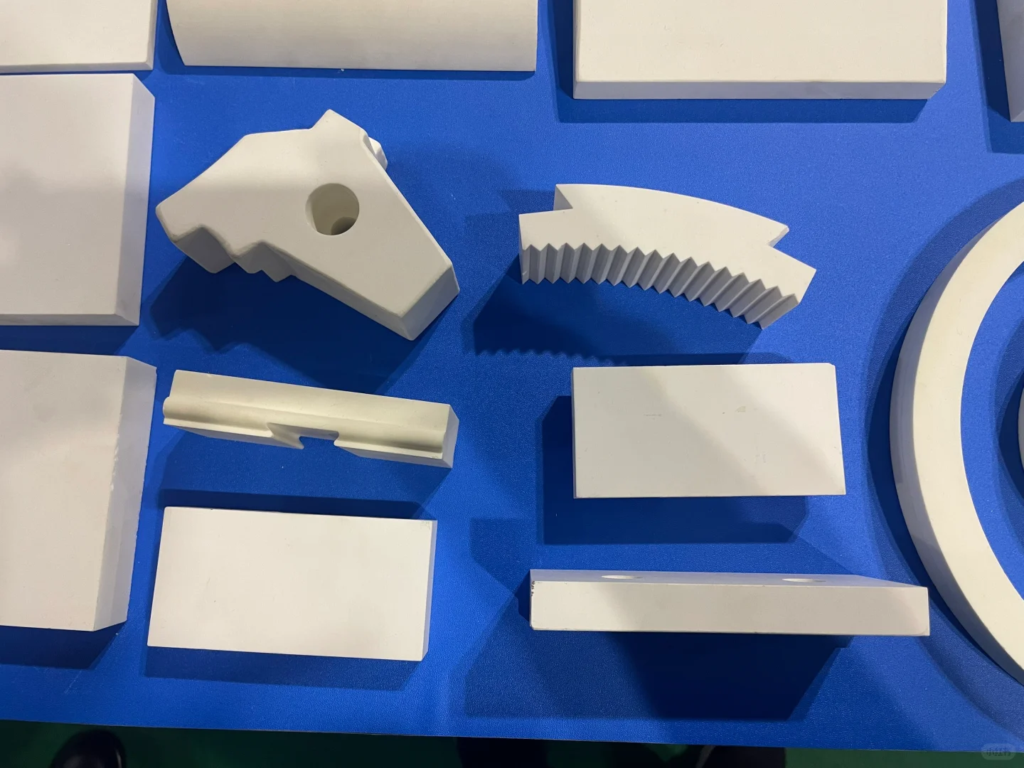 先进陶瓷和粉末冶金展会明年再见