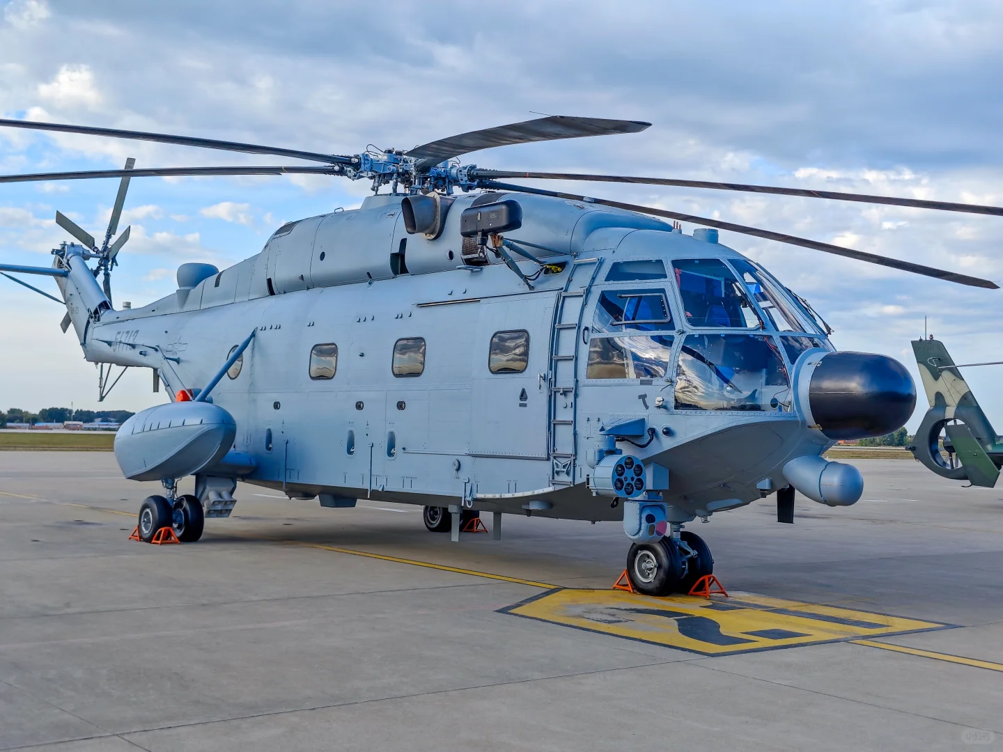 直-8KA空军型运输直升机