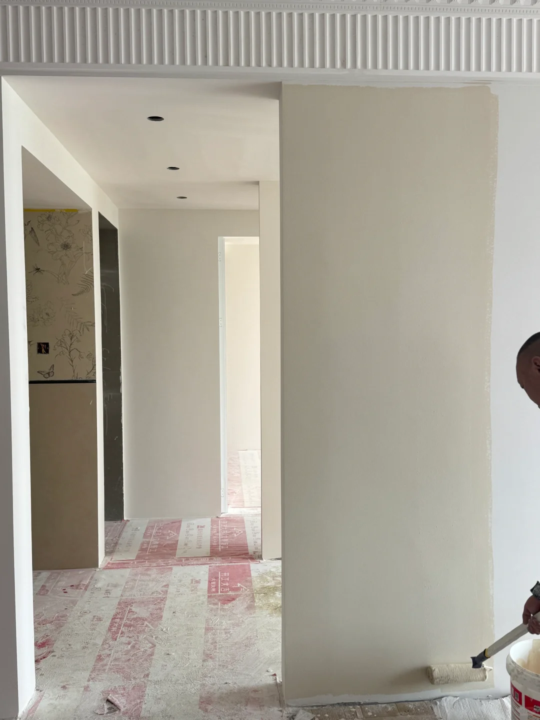 春雨上墙的第一下，心跳慢了一拍?