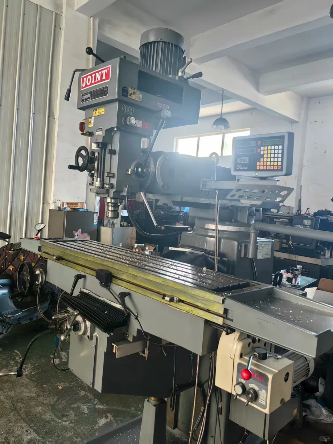 这样99新的机床到底咋出出去