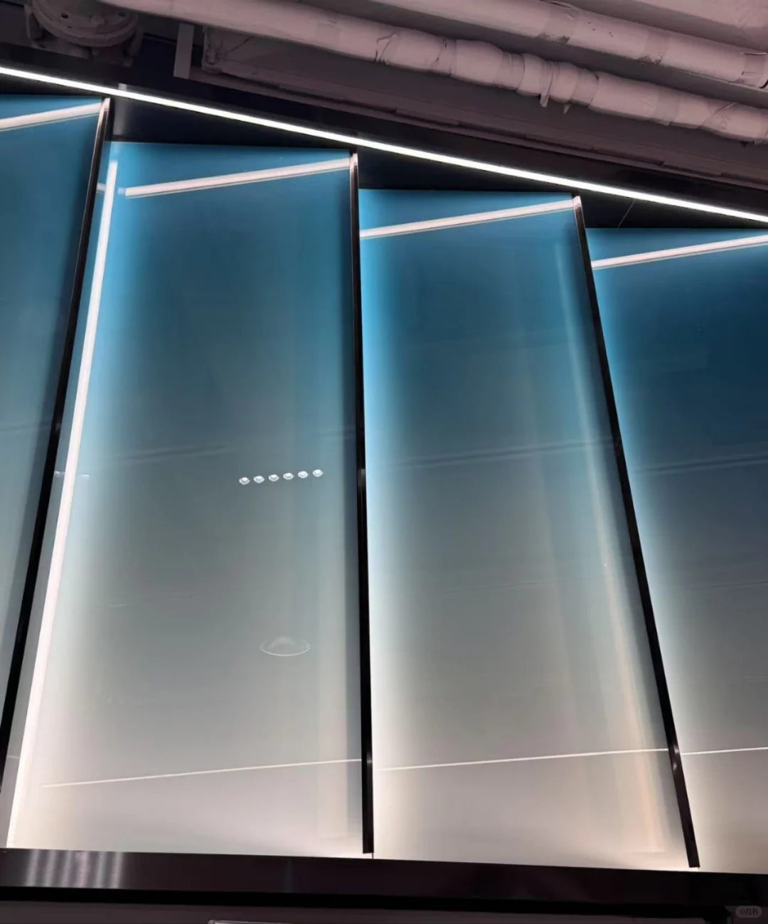 渐变玻璃，店铺装修效果