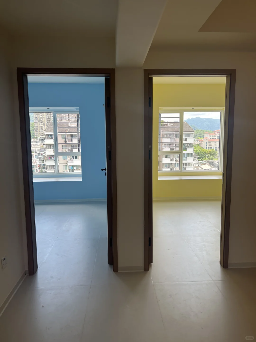 ? 家居升级必备：极简风木门玻璃门组合分享