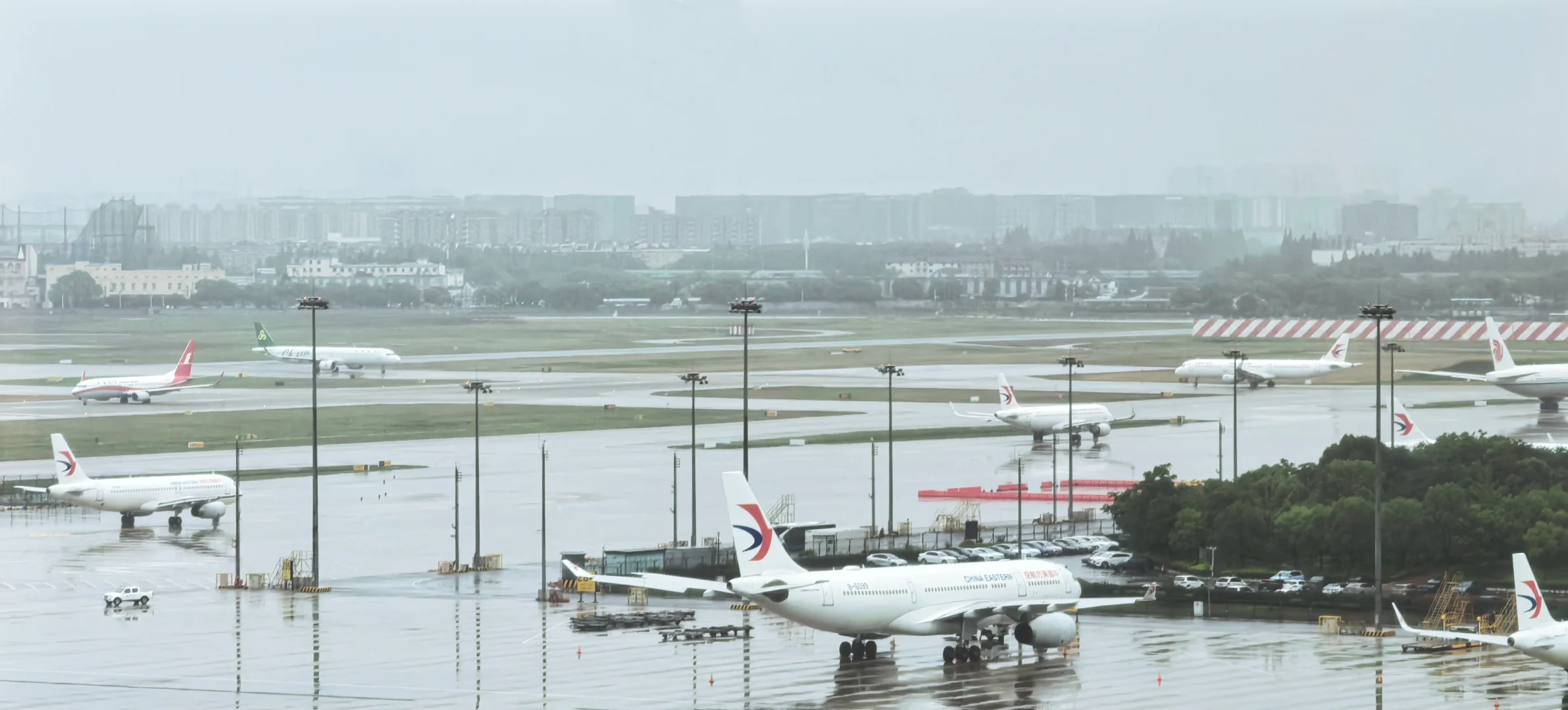 虹桥机场全景打卡 宽体机盛宴