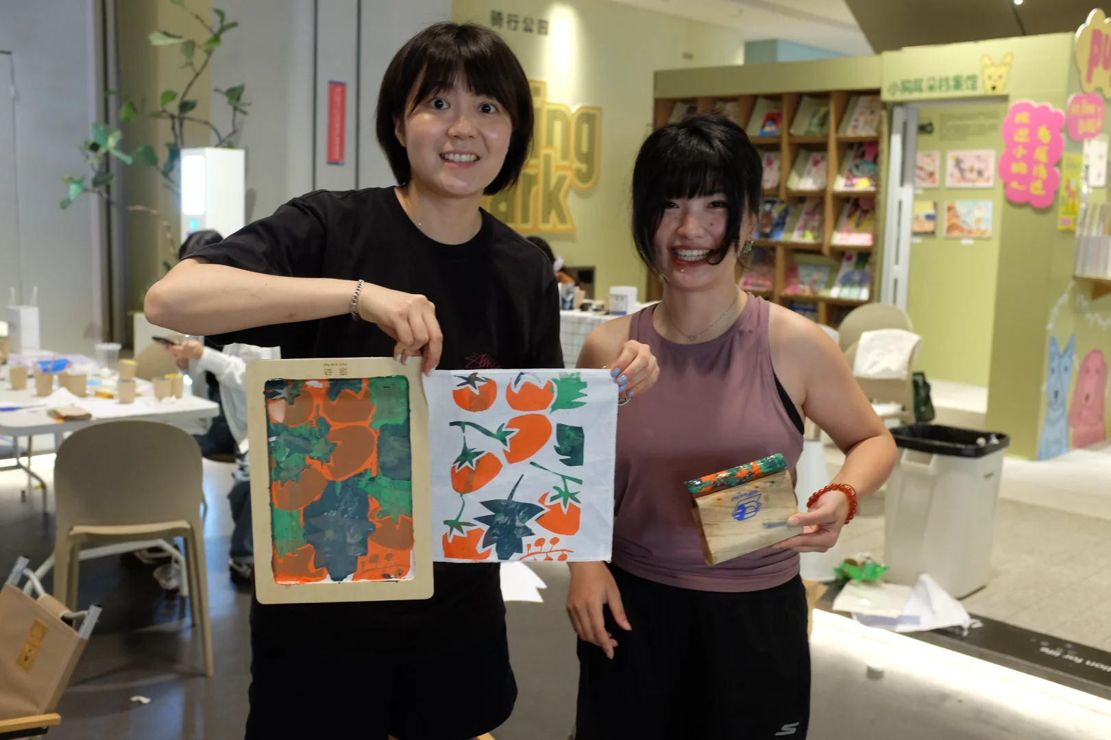 今年夏天我又办了一次丝网印刷workshop